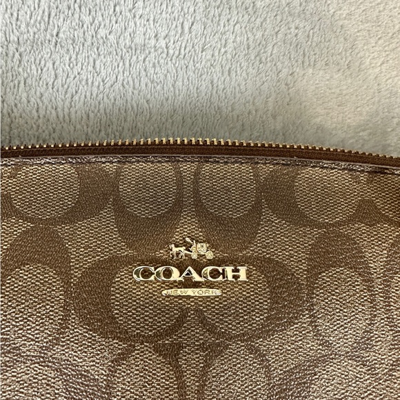Coach Brown Handbag / Shoulder Bag Women’s - Picture 5 of 14